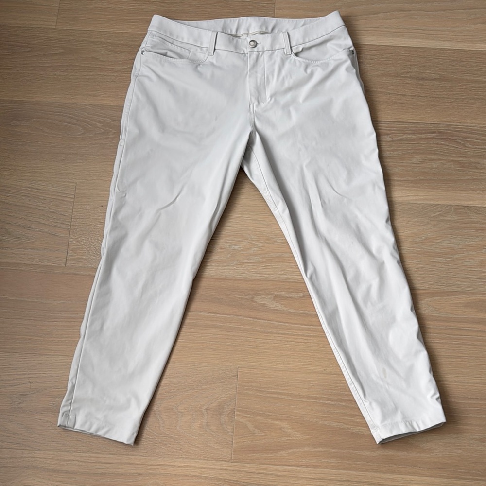Lululemon Athletica ABC slim fit 5 pocket pant (bone colour) Warpstreme